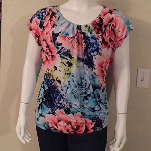 Floral print blouse